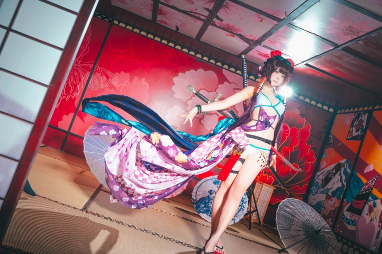 w百合欧皇子w《水着阿荣》主题写真：21张全套美图