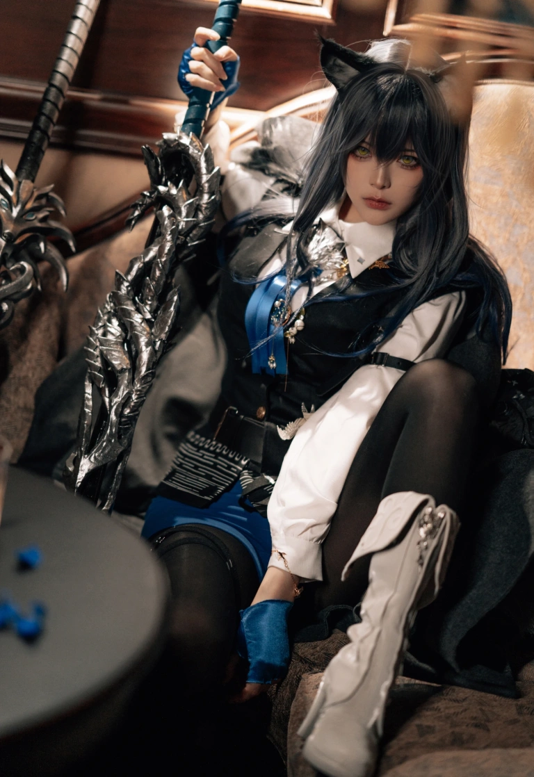 w百合欧皇子w《切利尼娜》主题写真：18张全套美图