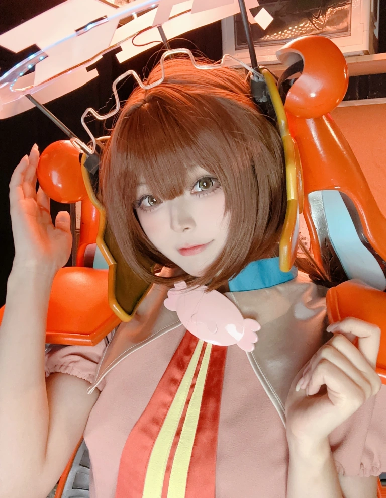 w百合欧皇子w《无暗英雄 小呆》主题写真：20张全套美图