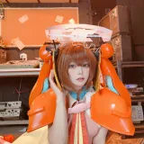 w百合欧皇子w《无暗英雄 小呆》主题写真：20张全套美图