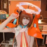 w百合欧皇子w《无暗英雄 小呆》主题写真：20张全套美图