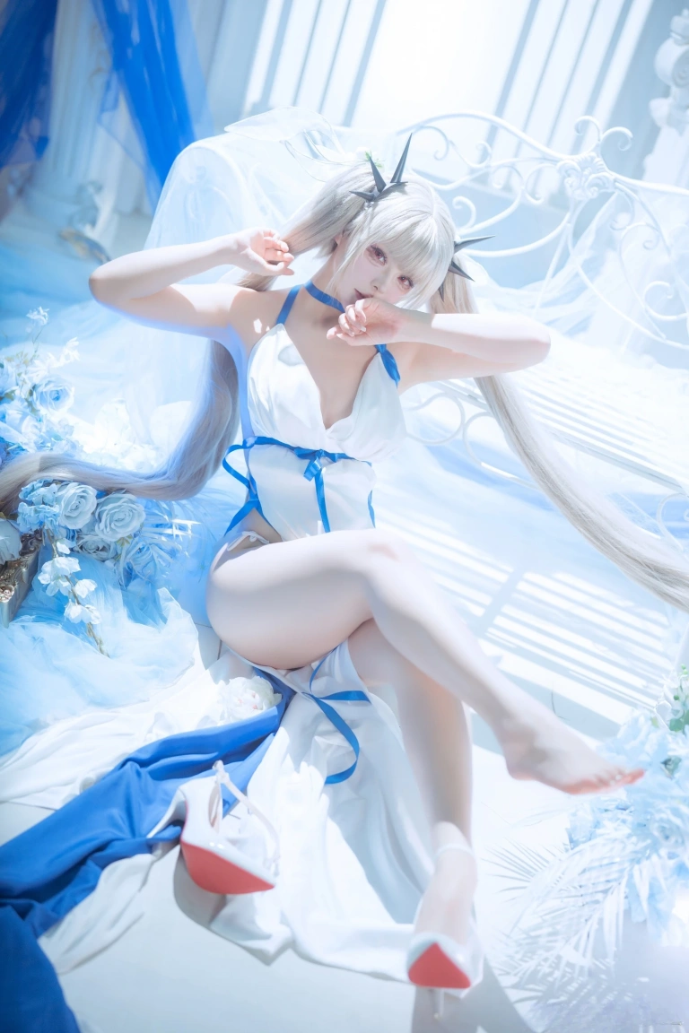 w百合欧皇子w《碧蓝航线可畏 纪念印记》主题写真：14张全套美图