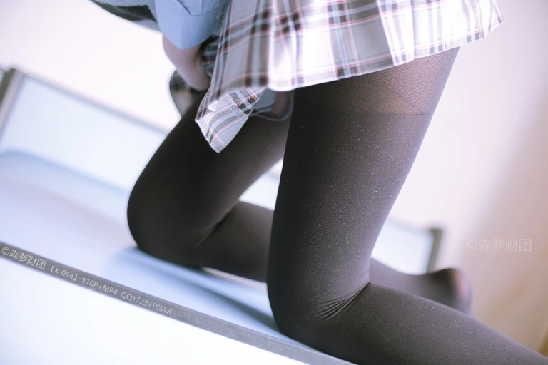 森萝财团《X-014》主题写真：123张全套美图，含1个视频