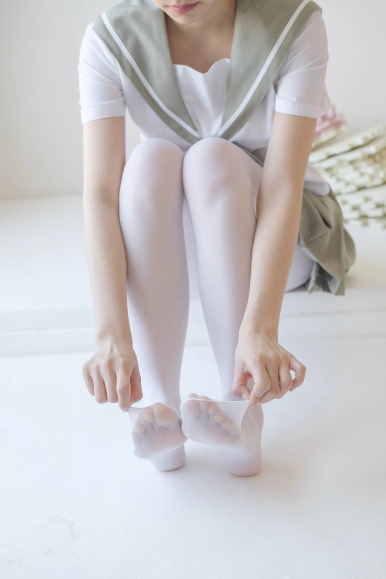 森萝财团《X-016》主题写真：136张全套美图，含1个视频