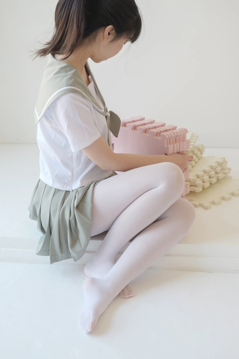 森萝财团《X-016》主题写真：136张全套美图，含1个视频