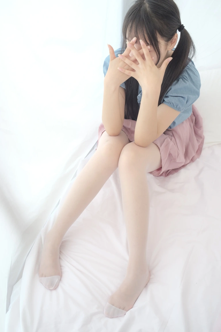 森萝财团《X-019》主题写真：107张全套美图，含1个视频
