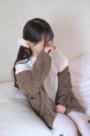 森萝财团《X-020》主题写真：78张全套美图，含1个视频