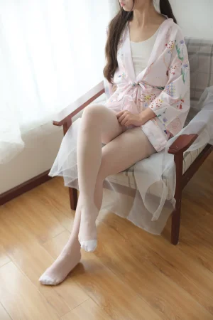 森萝财团《X-022》主题写真：89张全套美图，含1个视频