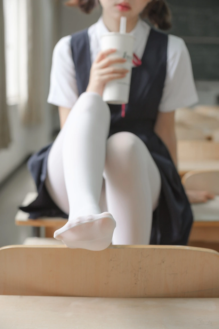 森萝财团《X-027》主题写真：113张全套美图，含1个视频