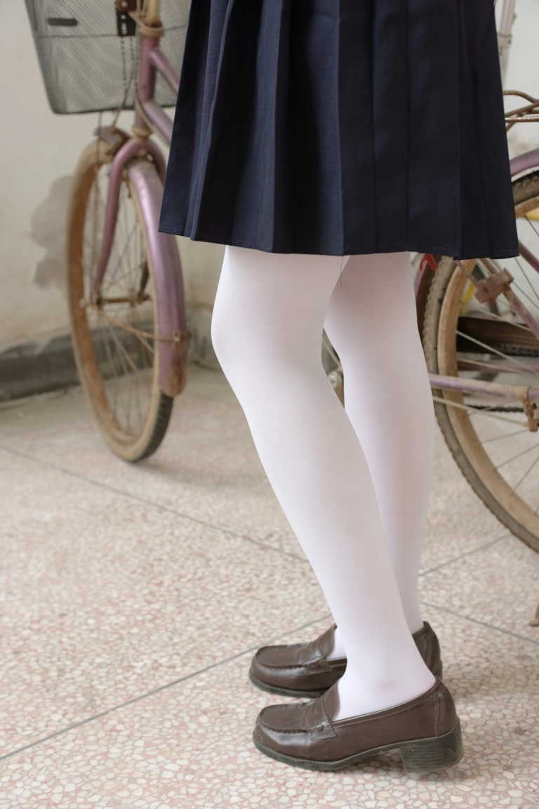 森萝财团《X-027》主题写真：113张全套美图，含1个视频