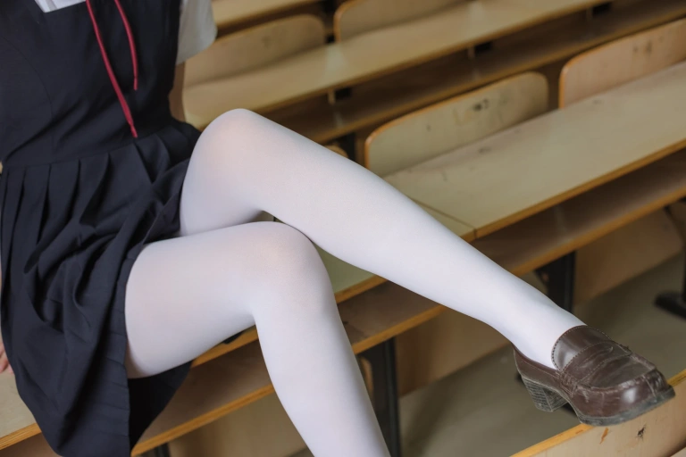 森萝财团《X-027》主题写真：113张全套美图，含1个视频