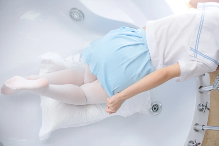 森萝财团《X-032》主题写真：129张全套美图，含1个视频