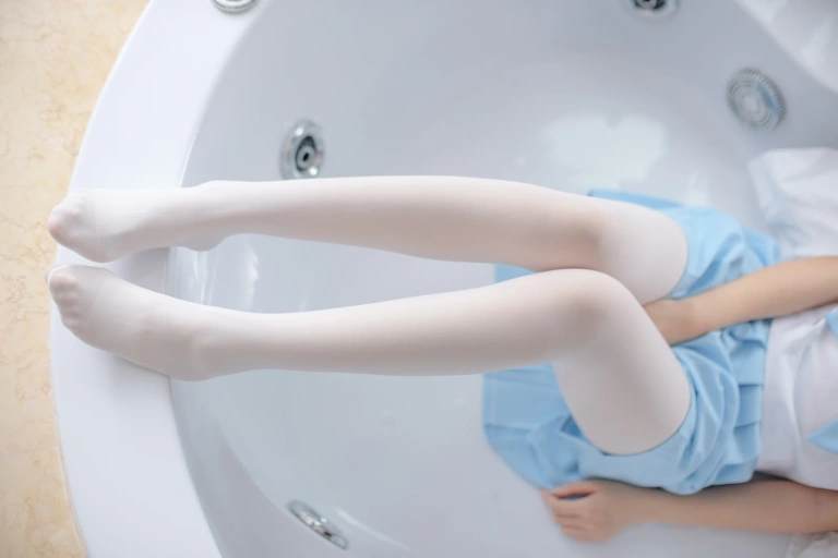 森萝财团《X-032》主题写真：129张全套美图，含1个视频