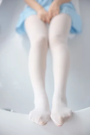森萝财团《X-032》主题写真：129张全套美图，含1个视频