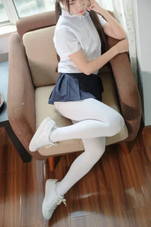 森萝财团《X-034》主题写真：83张全套美图，含1个视频