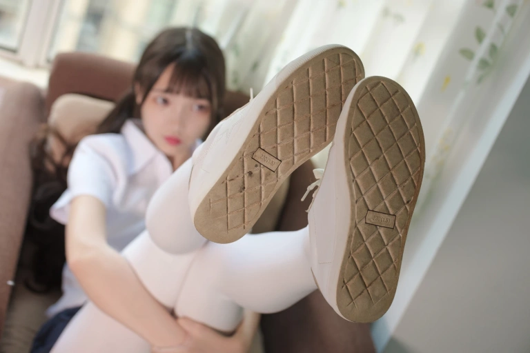 森萝财团《X-034》主题写真：83张全套美图，含1个视频