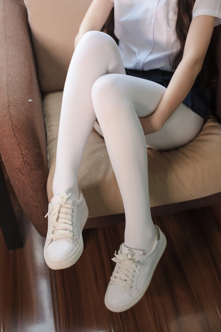 森萝财团《X-034》主题写真：83张全套美图，含1个视频