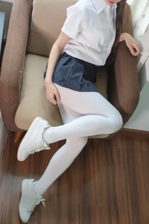 森萝财团《X-034》主题写真：83张全套美图，含1个视频