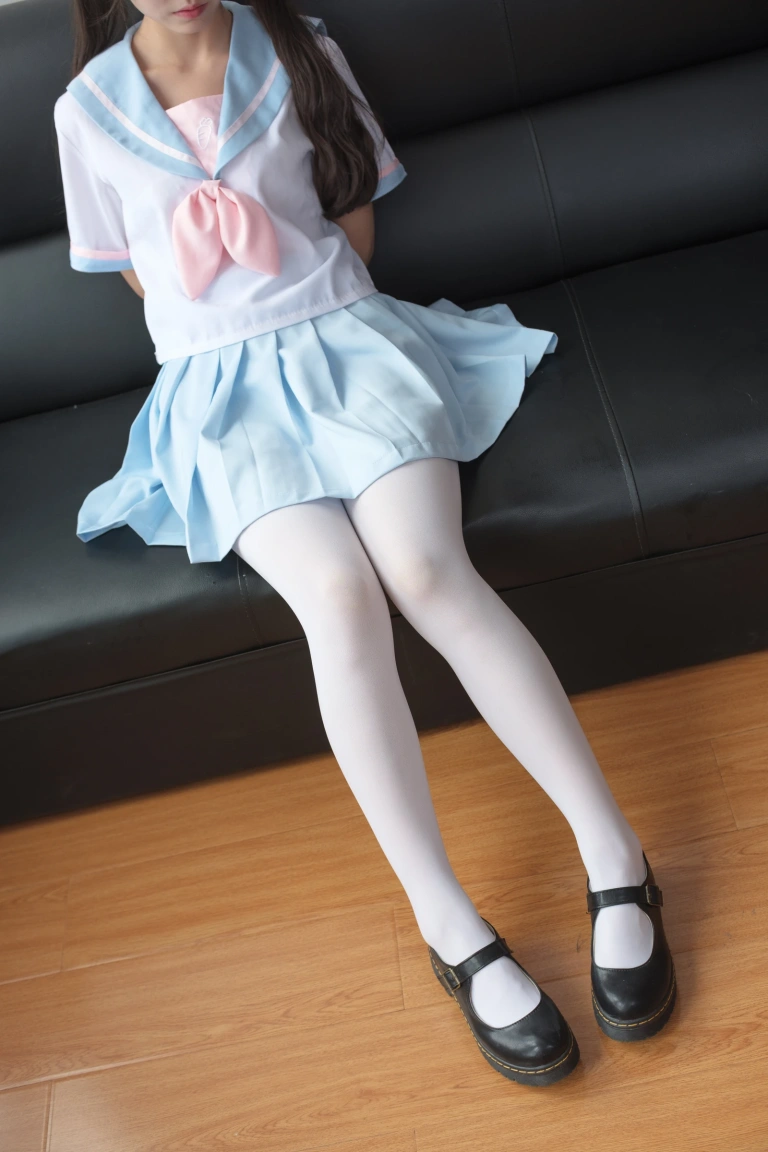 森萝财团《X-037》主题写真：75张全套美图，含1个视频