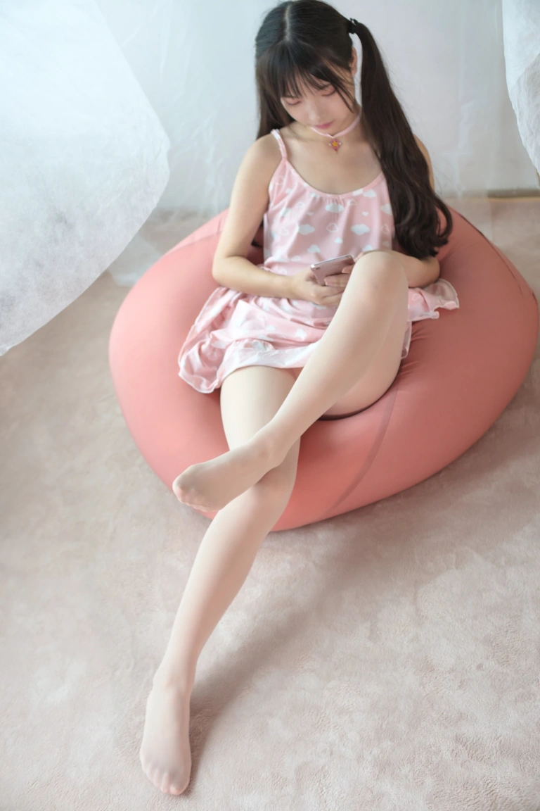 森萝财团《X-039》主题写真：71张全套美图，含1个视频