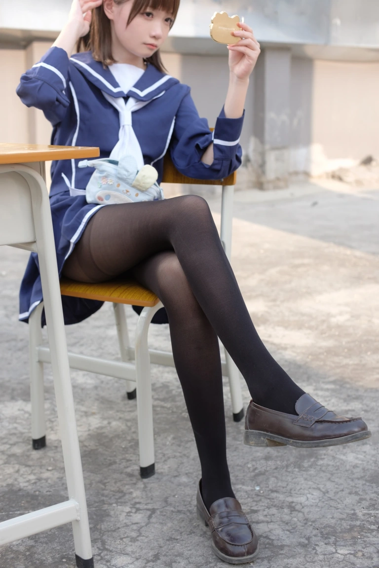 森萝财团《X-043》主题写真：110张全套美图，含1个视频