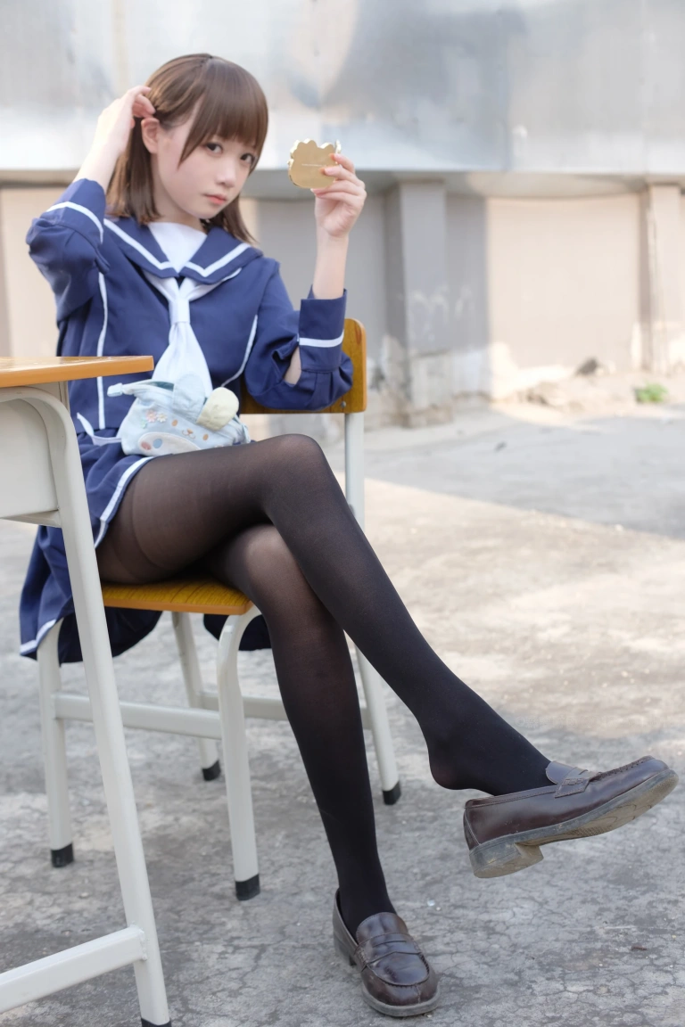 森萝财团《X-043》主题写真：110张全套美图，含1个视频