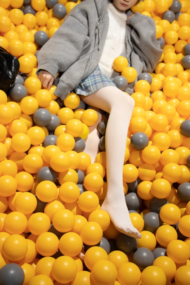 森萝财团《X-047》主题写真：141张全套美图，含1个视频