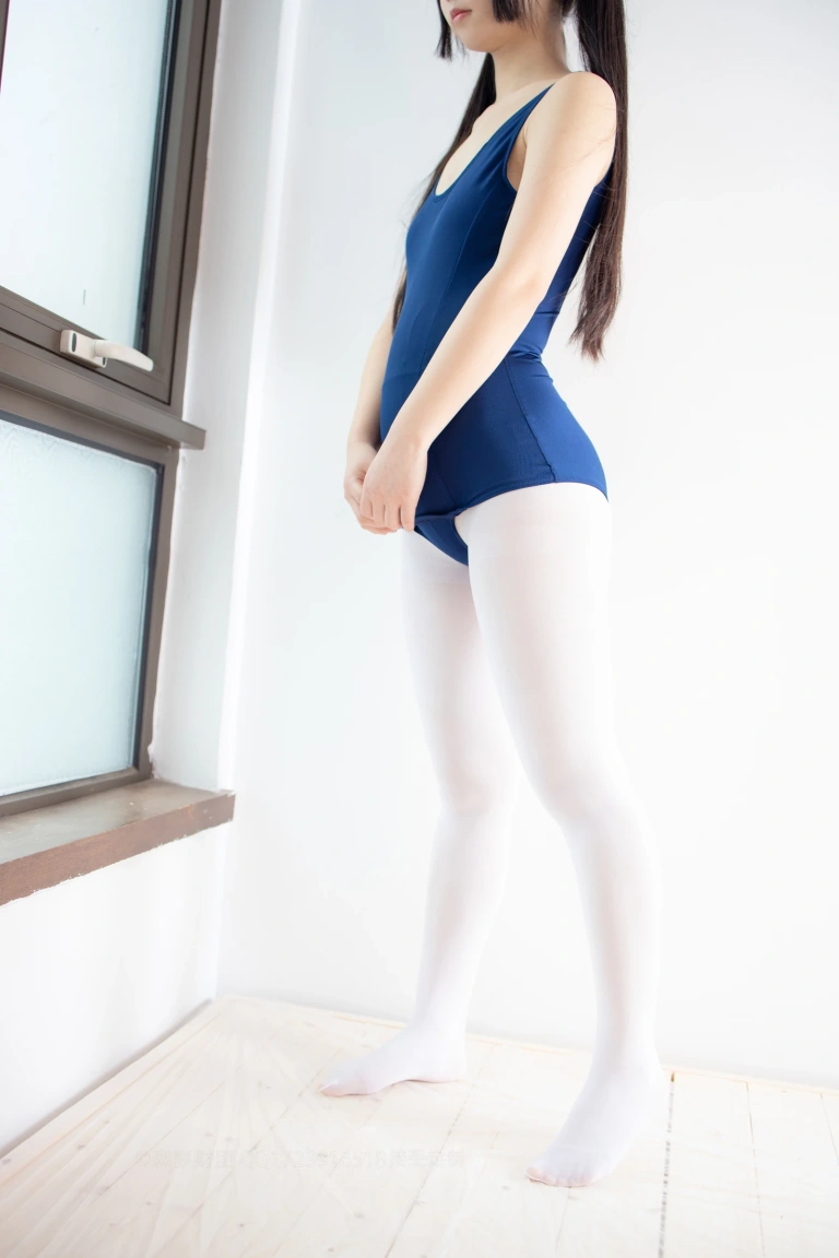森萝财团《X-048》主题写真：94张全套美图，含1个视频