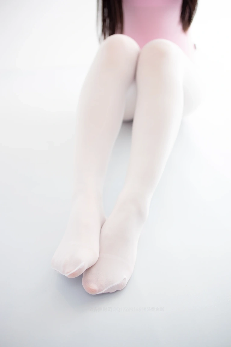 森萝财团《X-053》主题写真：103张全套美图，含1个视频