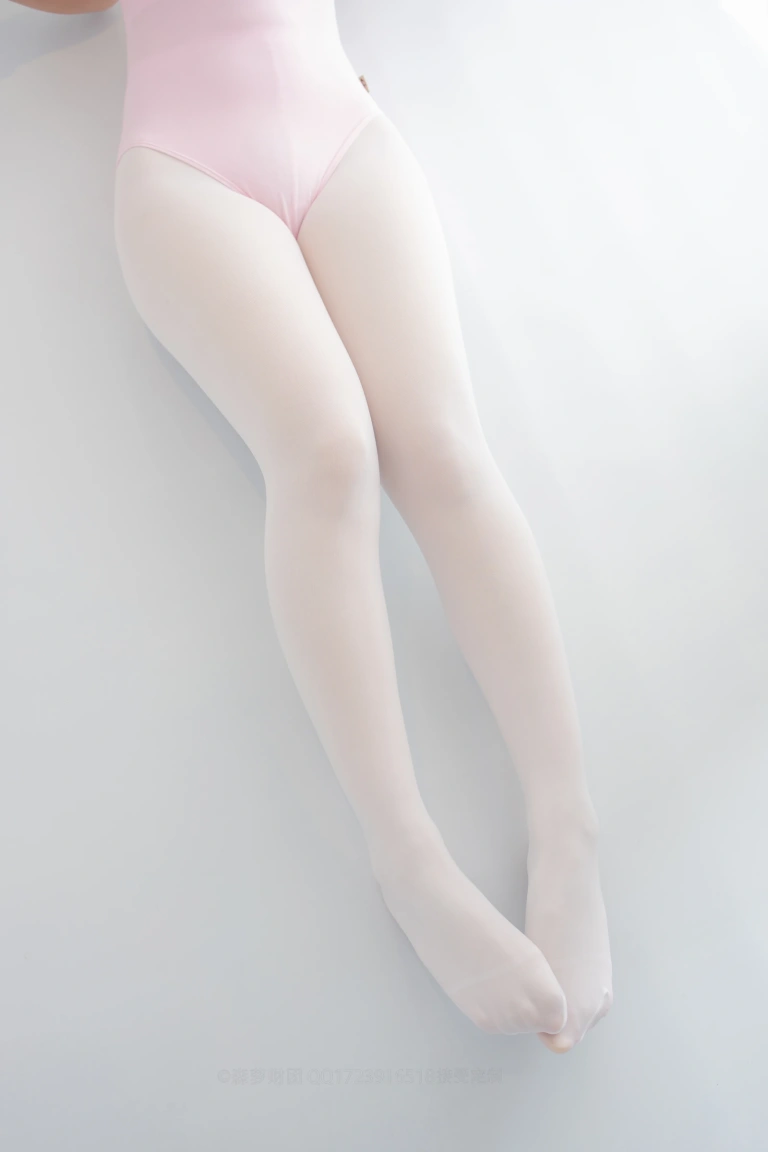 森萝财团《X-053》主题写真：103张全套美图，含1个视频