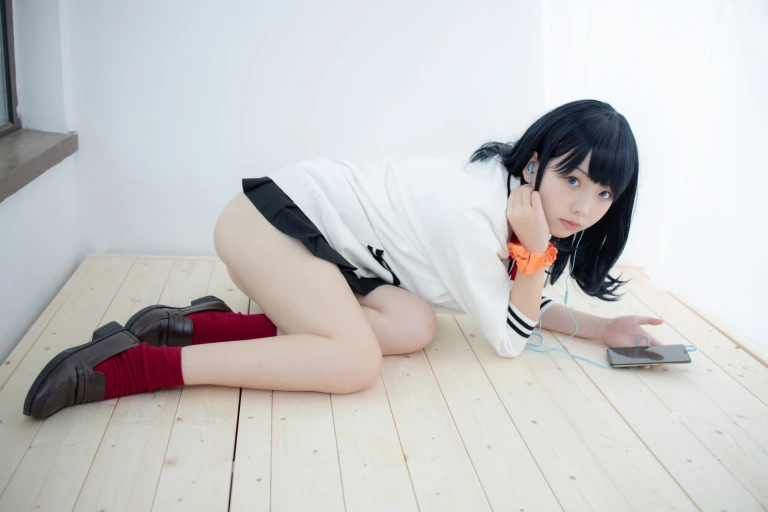 森萝财团《X-055》主题写真：93张全套美图，含1个视频