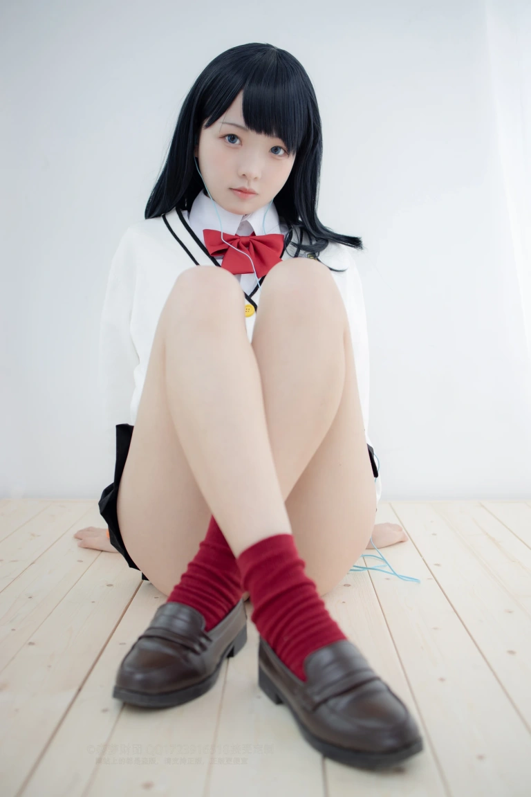 森萝财团《X-055》主题写真：93张全套美图，含1个视频
