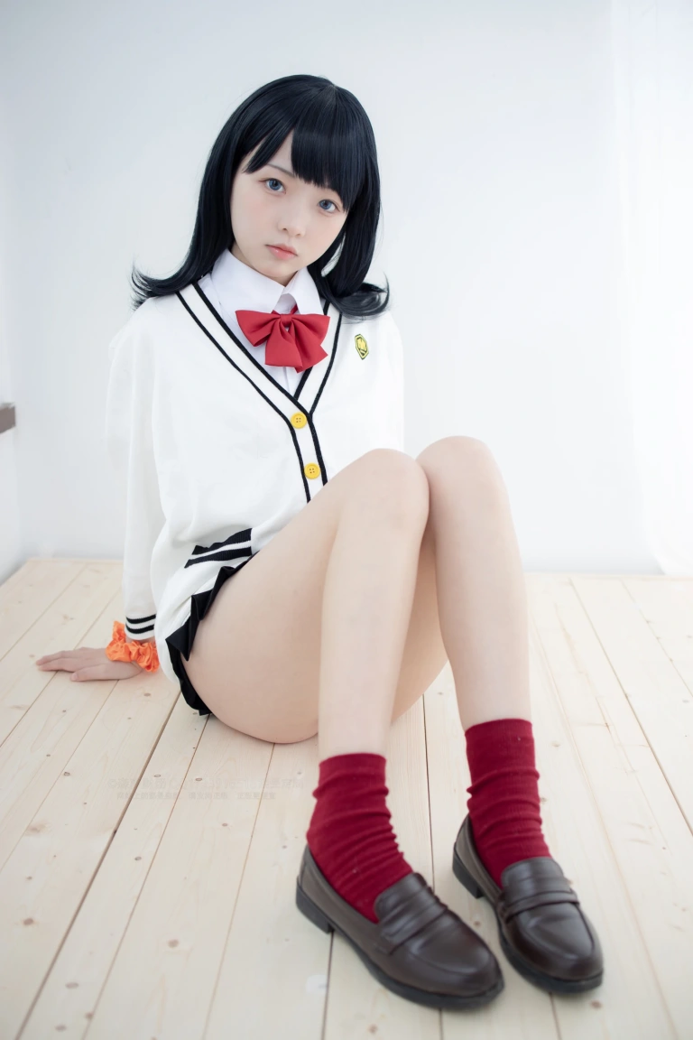 森萝财团《X-055》主题写真：93张全套美图，含1个视频