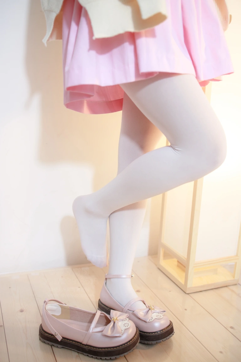森萝财团《X-059》主题写真：97张全套美图，含1个视频