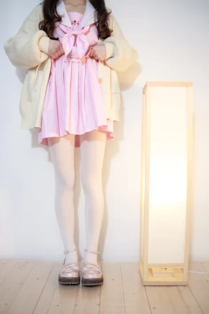 森萝财团《X-059》主题写真：97张全套美图，含1个视频