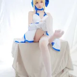 森萝财团aika《白saber未流出套图》主题写真：163张全套美图，含1个视频