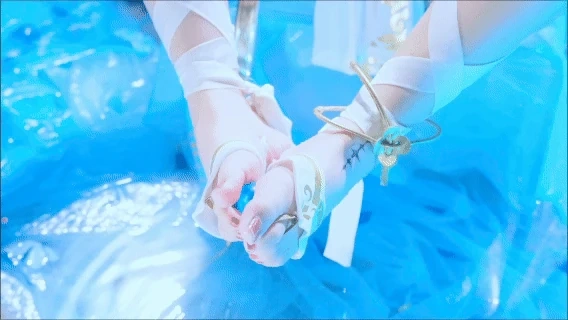 阿薰kaori《鸣潮谕女尤诺》主题写真：324张全套美图，含15个视频