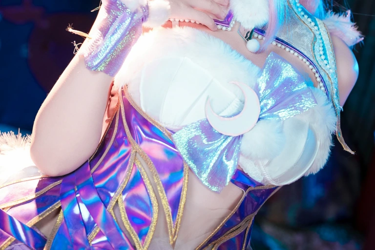 阿薰kaori《永劫无间殷紫萍》主题写真：61张全套美图，含1个视频