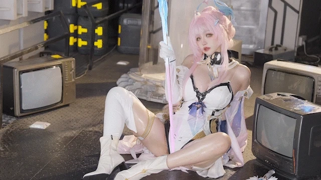 阿薰kaori《爱弥斯》主题写真：468张全套美图，含13个视频