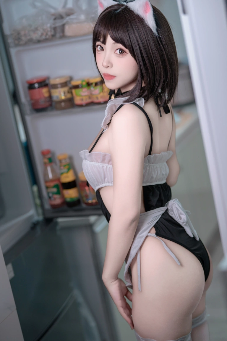 bangni邦尼《小猫日记》主题写真：103张全套美图
