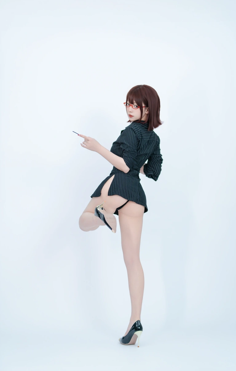 bangni邦尼《女秘书》主题写真：68张全套美图，含6个视频