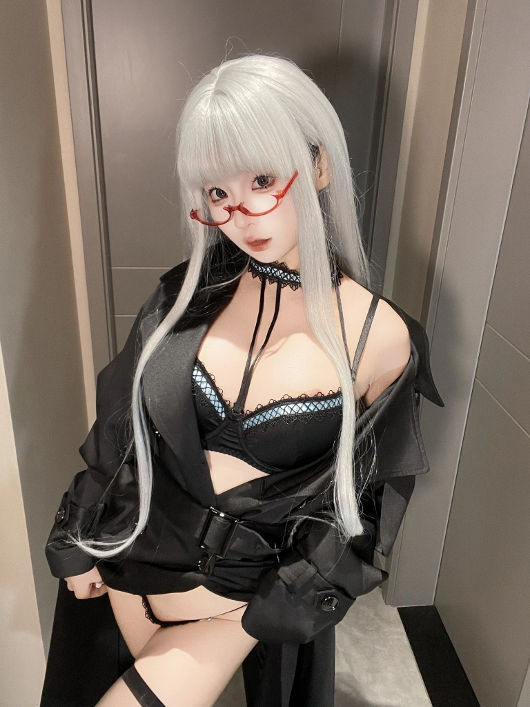 蠢沫沫《年06月朋友圈自拍》主题写真：134张全套美图，含2个视频