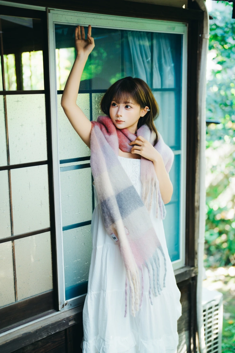 蠢沫沫《冬日》主题写真：32张全套美图