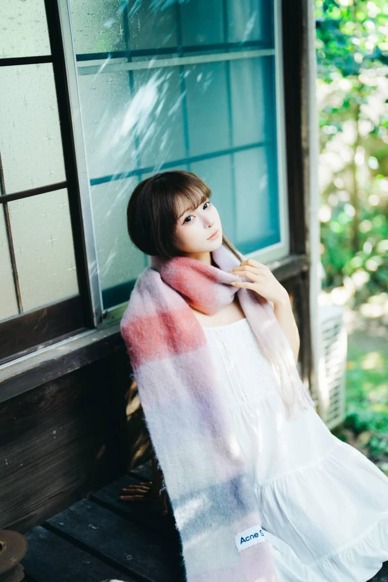 蠢沫沫《冬日》主题写真：32张全套美图