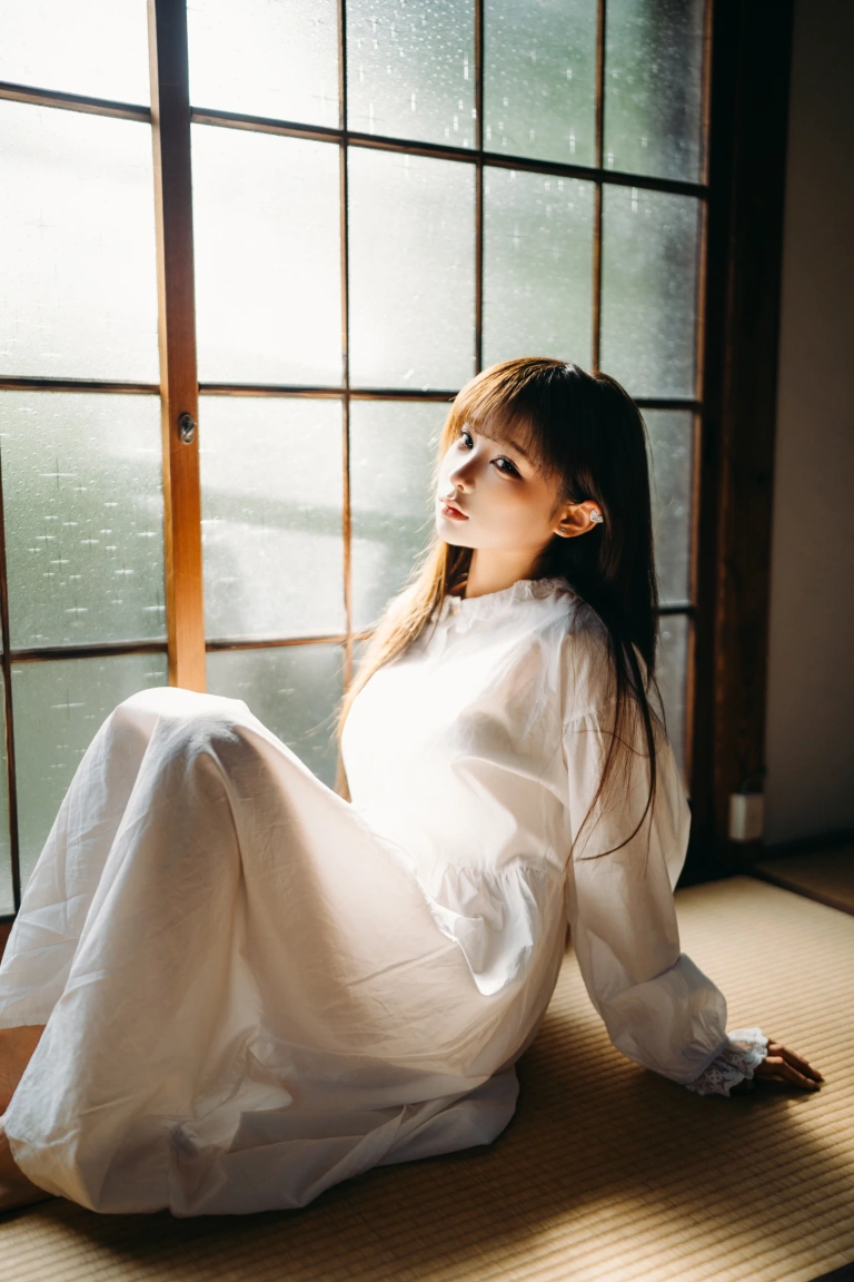 蠢沫沫《阳》主题写真：31张全套美图