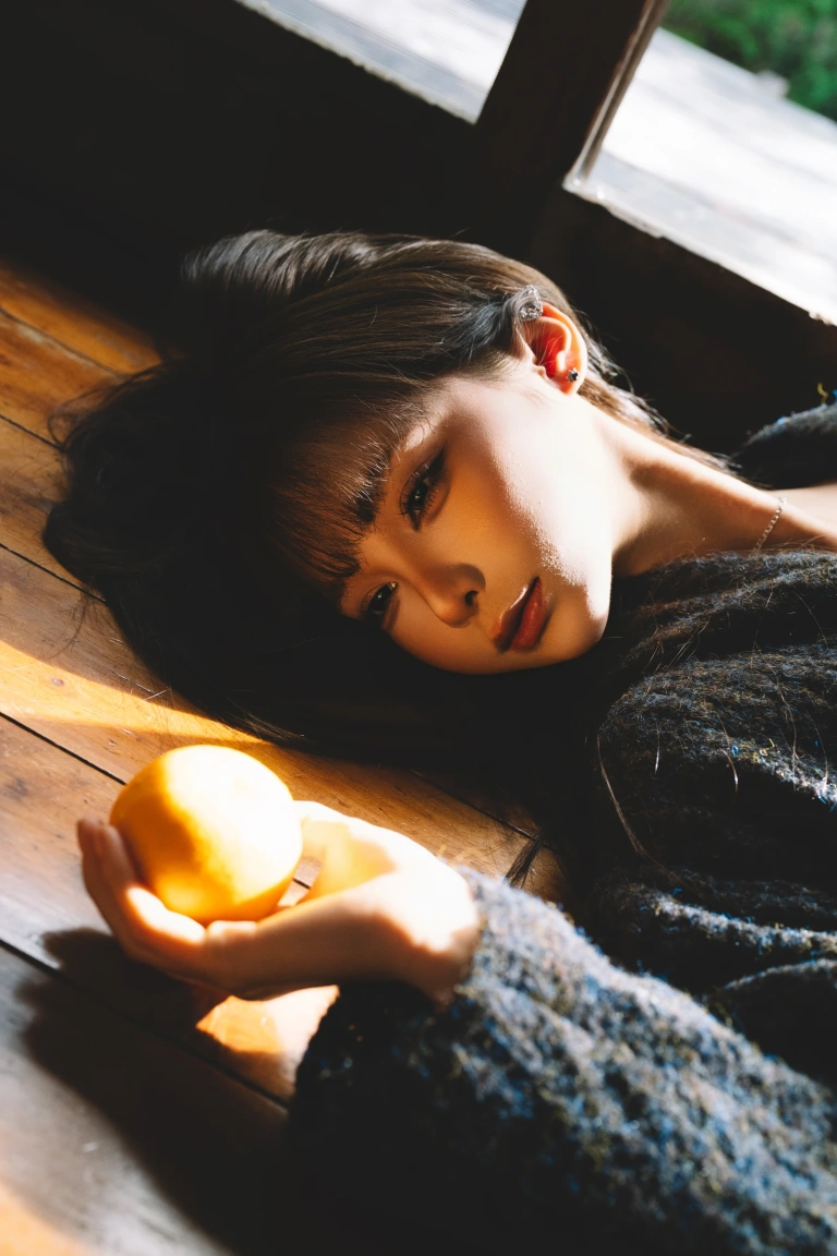 蠢沫沫《橘子》主题写真：30张全套美图