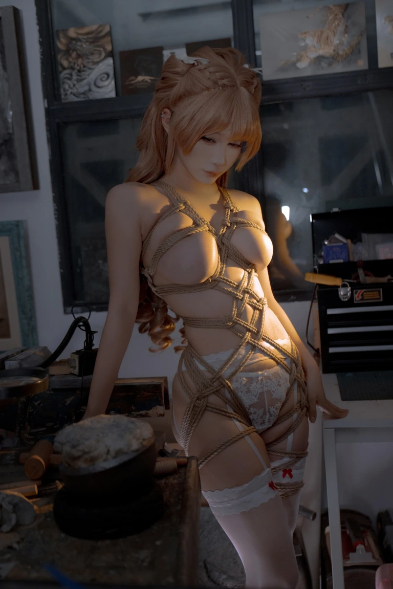 蠢沫沫《向日葵绳》主题写真：17张全套美图