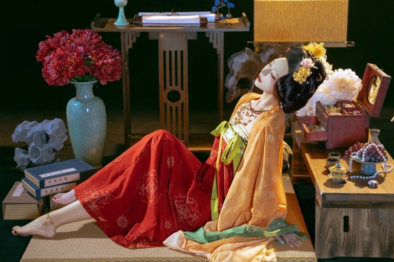 yuuhui玉汇kokuhui《ol20唐宫夜宴》主题写真：136张全套美图，含1个视频