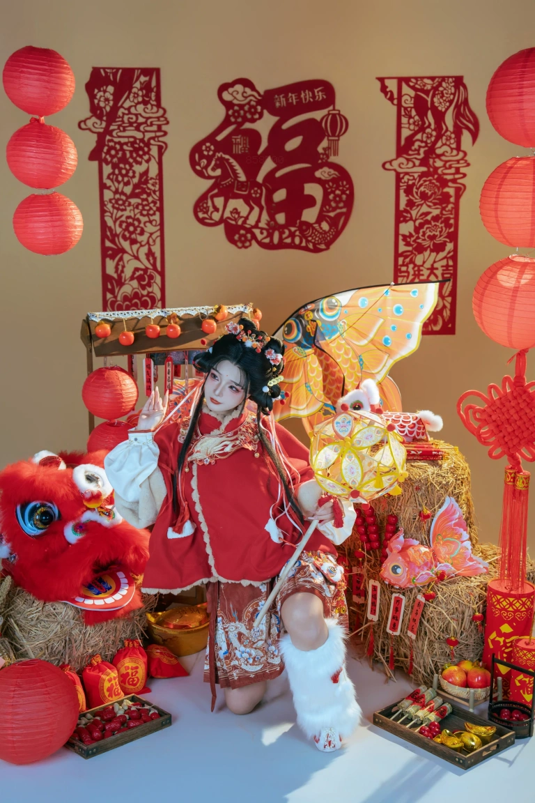 yuuhui玉汇kokuhui《ol03新春特辑醒狮少女》主题写真：131张全套美图，含2个视频