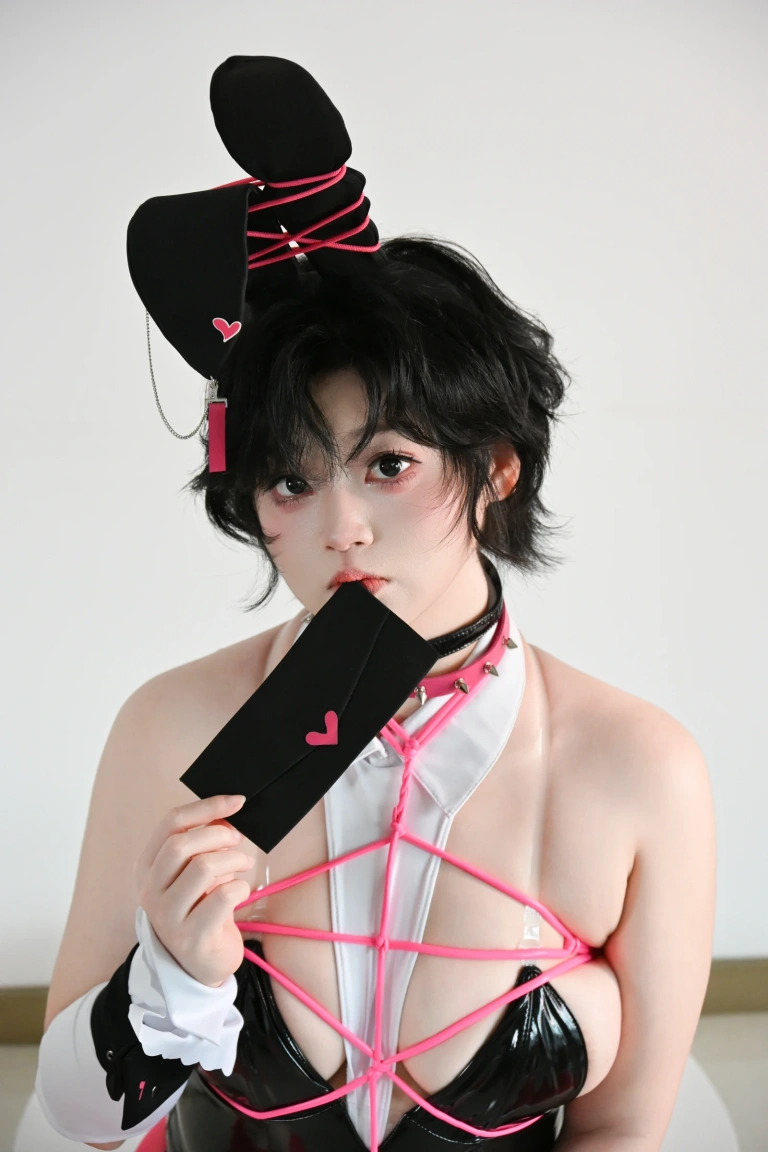 一只毛毛帽《粉色兔女郎》主题写真：89张全套美图